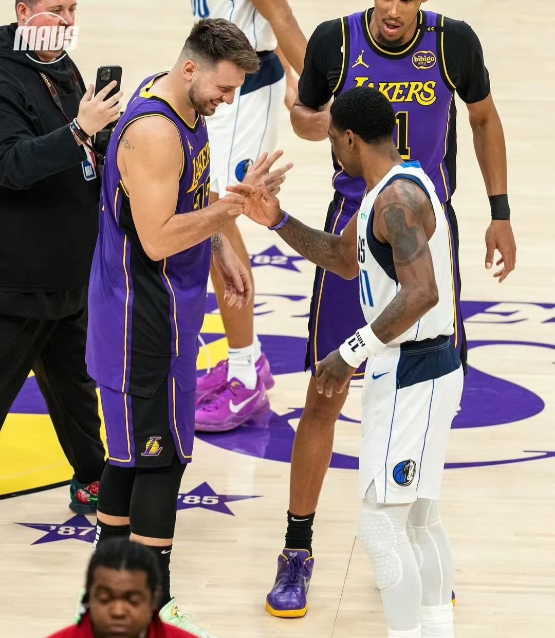 九游网页平台-赛后NBA总决赛焦点战，达拉斯独行侠扳平良机，压力陡增，身体对抗强度拉满的简单介绍