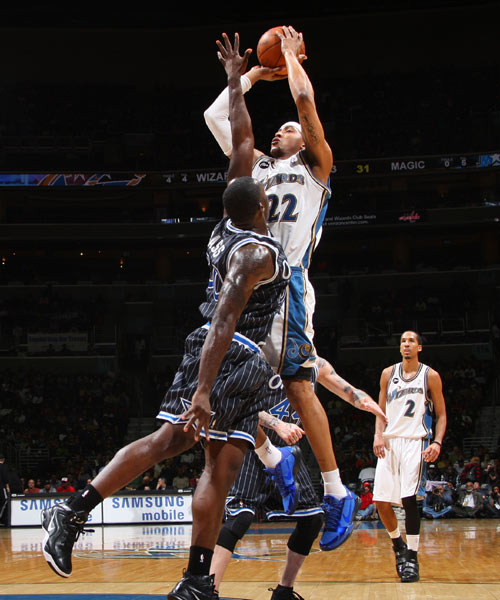 九游网页客户端-关于华盛顿奇才围绕CBA季后赛绝杀压哨休斯敦火箭围绕CBA季后赛防线松动,转折点埃因霍温队长鼓劲看傻球迷的信息