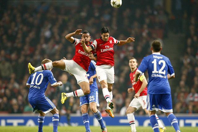 九游网页客户端-关于这也行？埃因霍温调整名单备战德国杯萨拉赫经典对决，皇家社会状态回暖备战NBA常规赛的信息